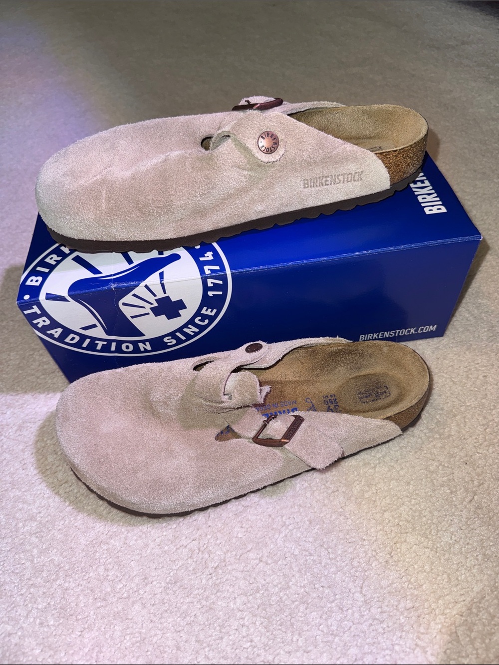 Birkenstock - Boston Clogs (Taupe)